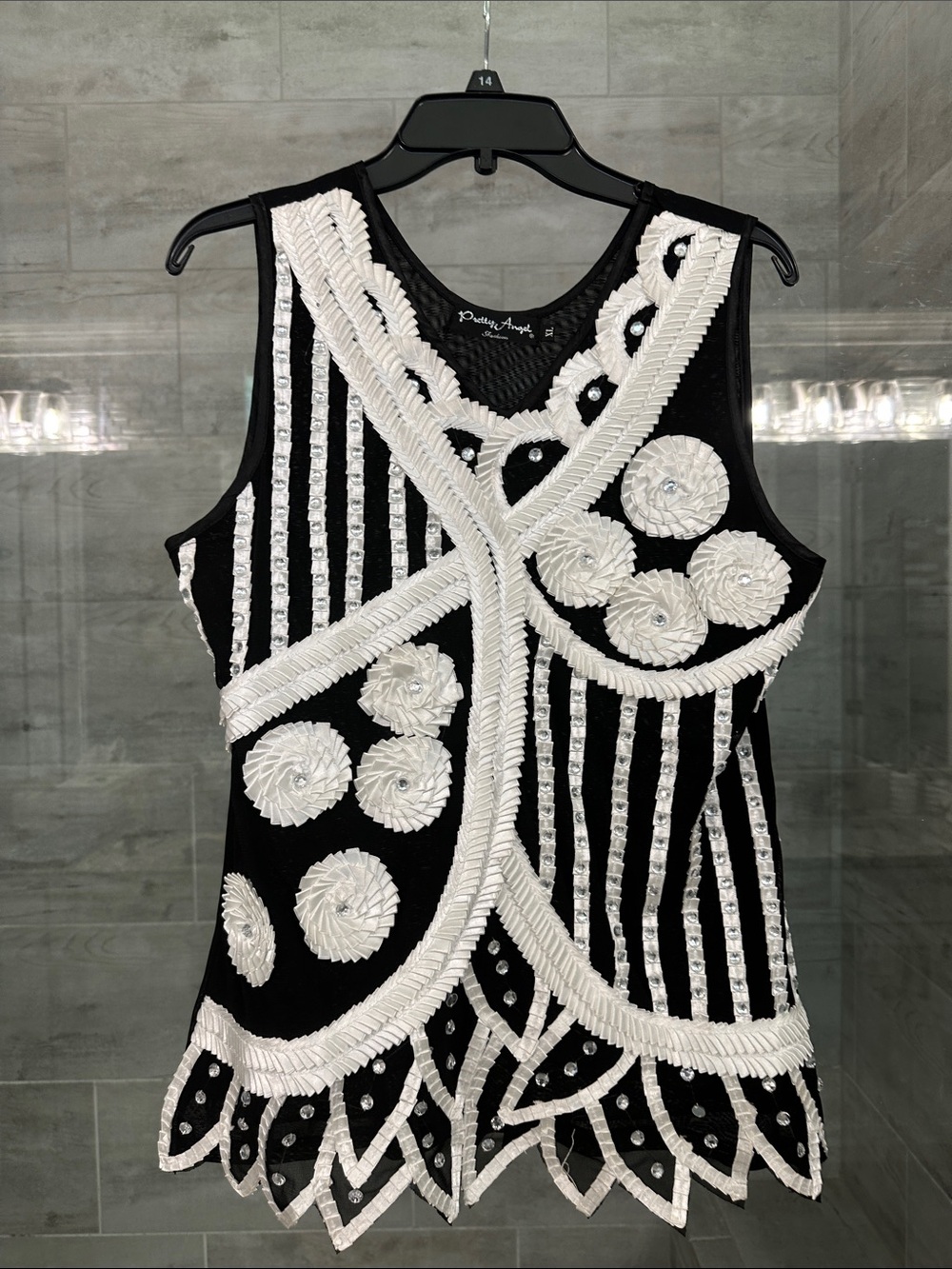 Pretty Angel Black Sleeveless Beaded Appliqué Top